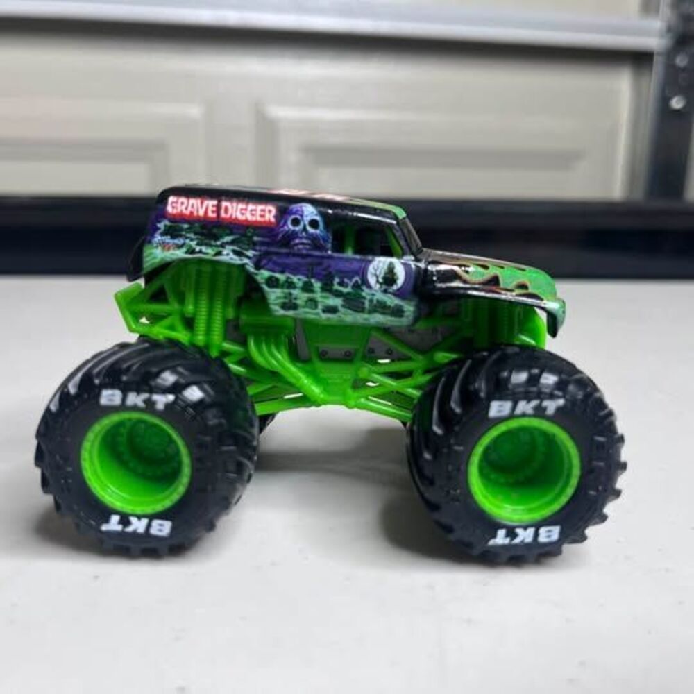 Monster Jam Grave Digger Monster Truck